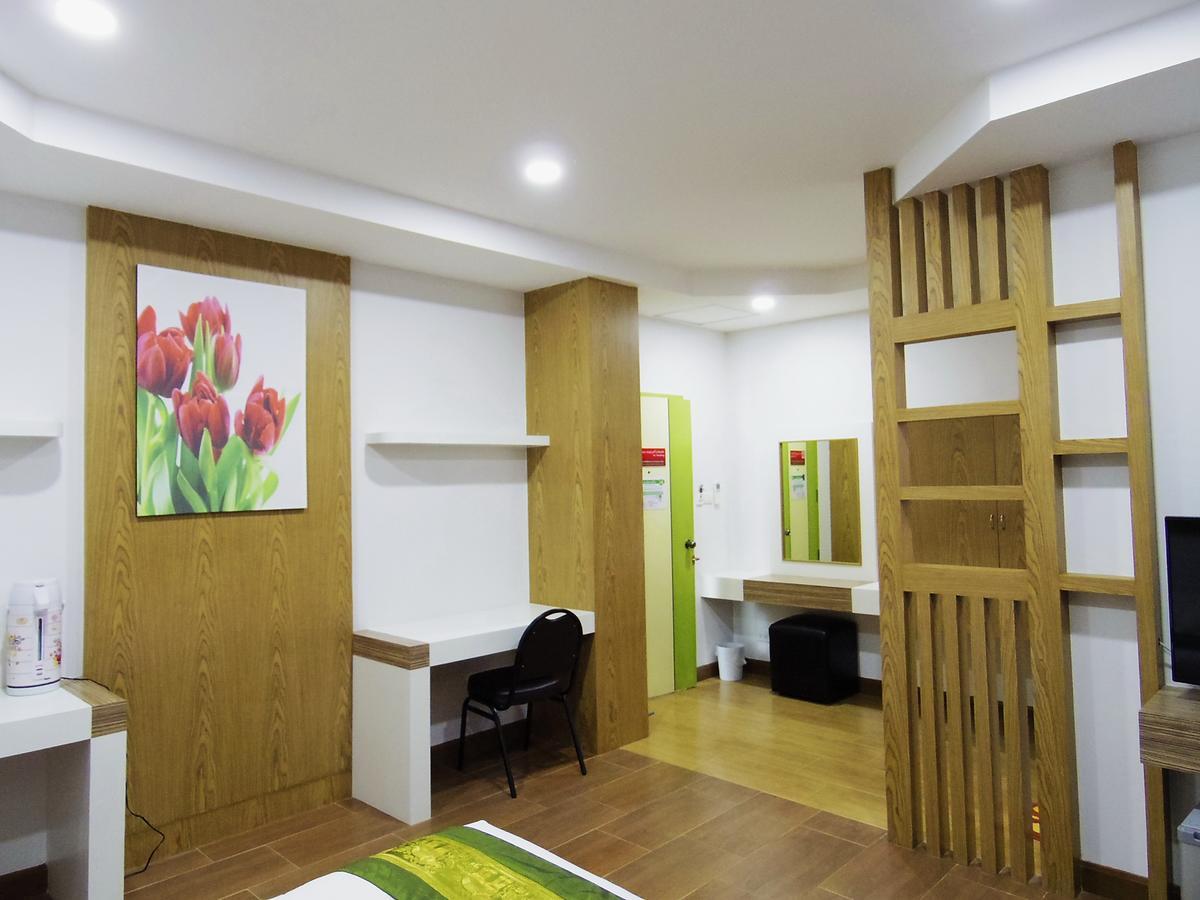 The Sr Residence Lampang Buitenkant foto