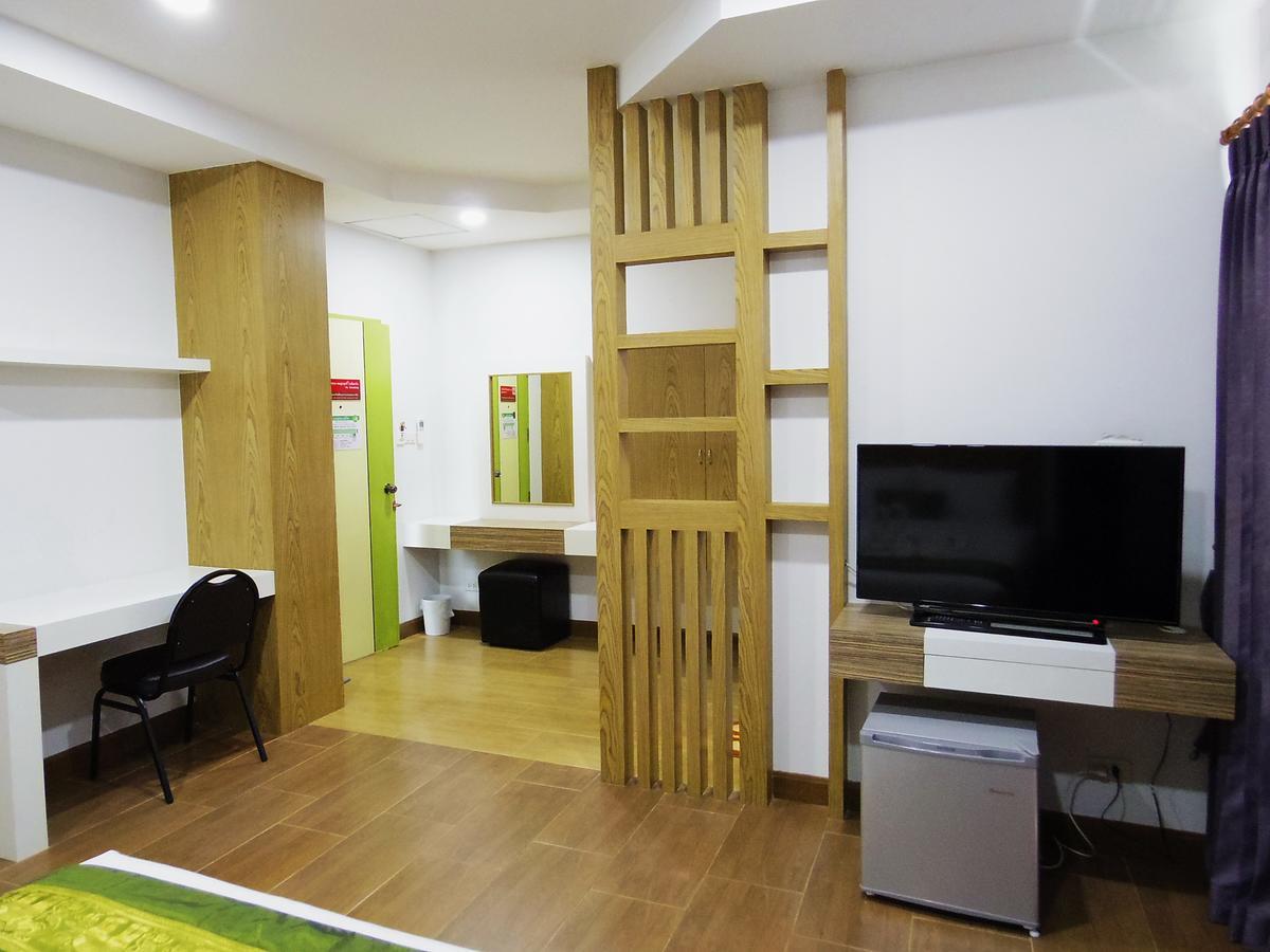 The Sr Residence Lampang Buitenkant foto