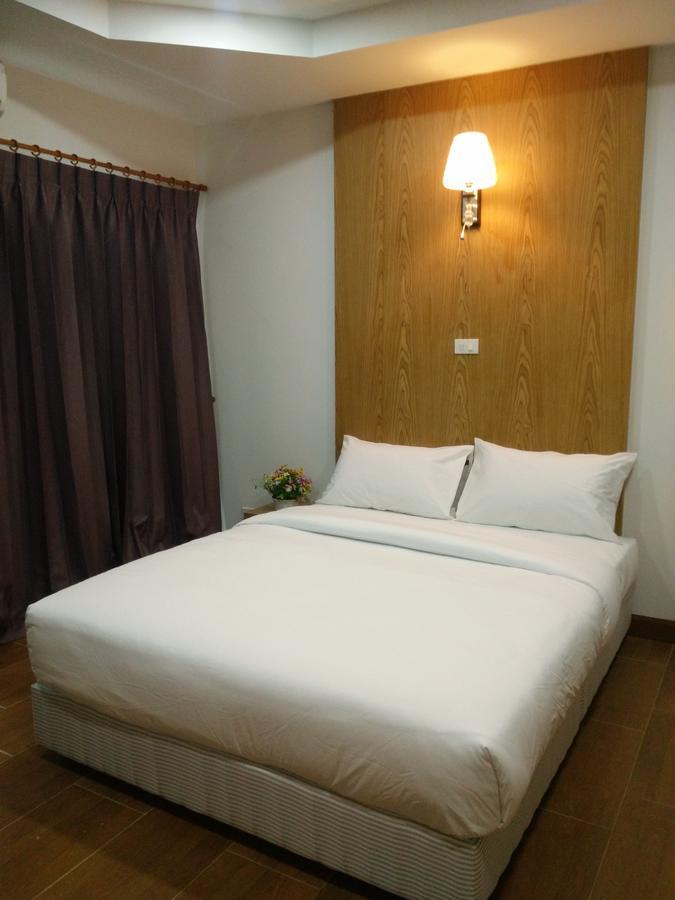 The Sr Residence Lampang Buitenkant foto